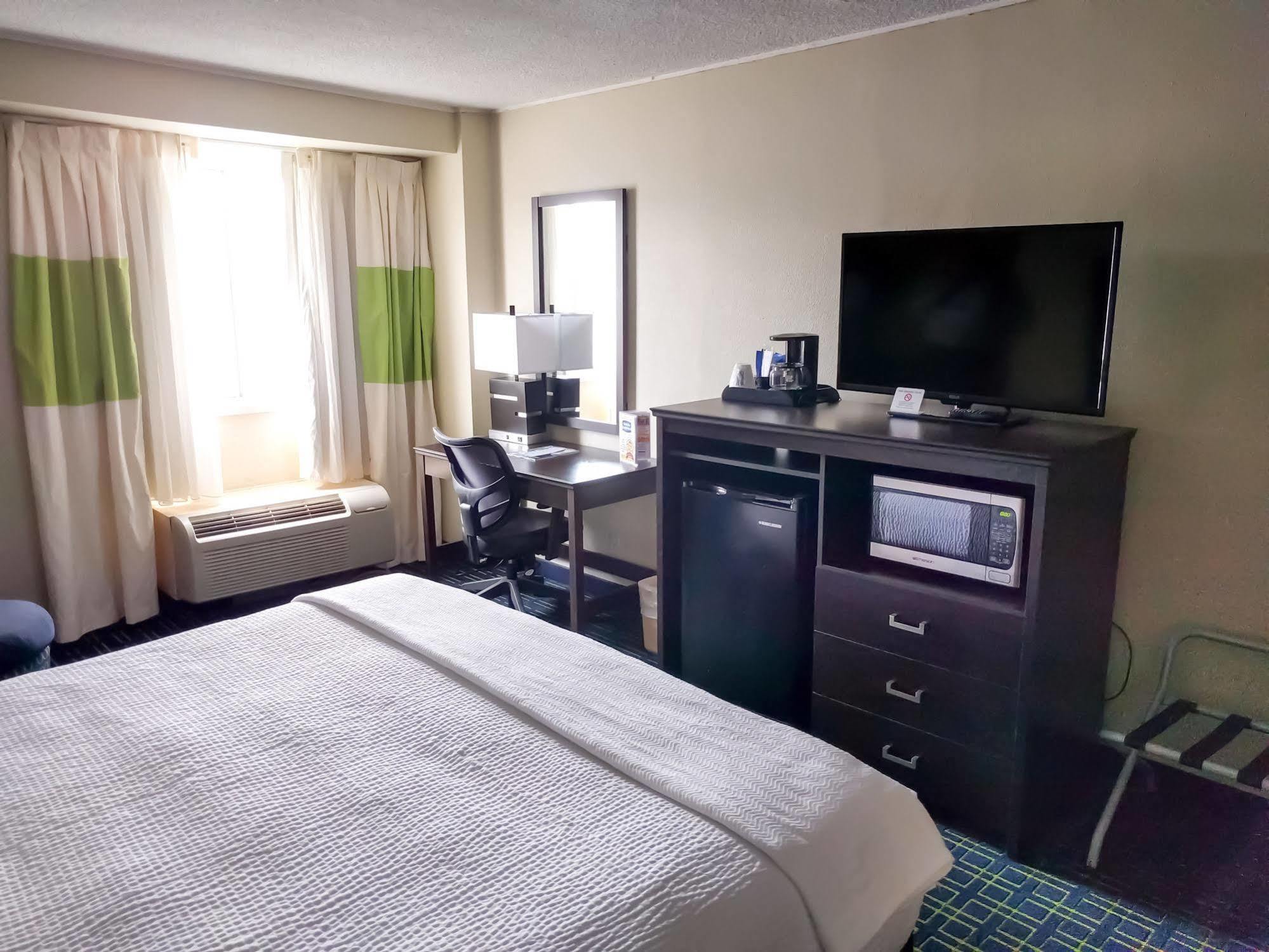 Charleston Tower Hotel Εξωτερικό φωτογραφία